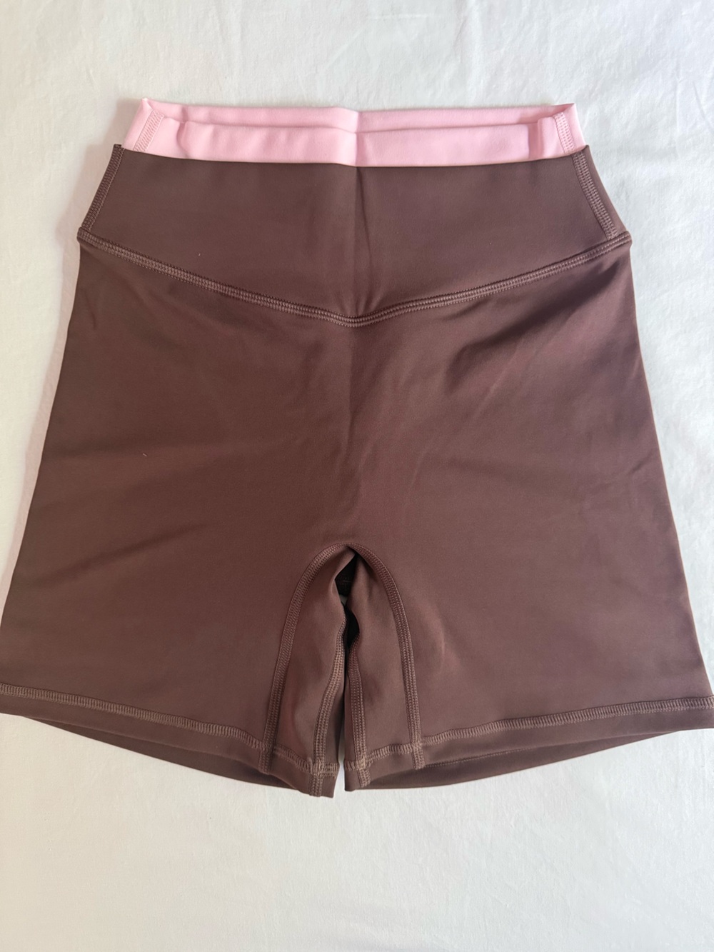 LAYERED SCULPT SHORT - MOCHA BROWN & SOFT PINK - S - NWT - Picture 6 of 8